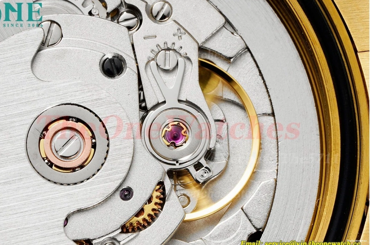 Textured DayDate Dial YG EWF YG 40mm A2836 Silver 0327